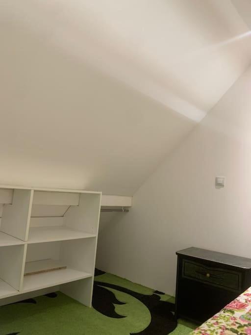 Studio Meuble Dans Une Maison Limay Buitenkant foto